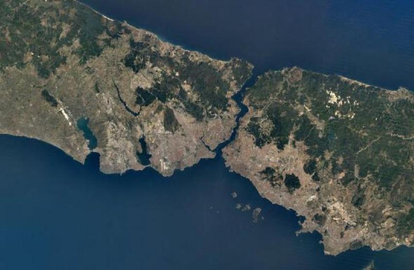 NASAnın Kızıl Gezegendeki göz bebeği böyle görüntülendi