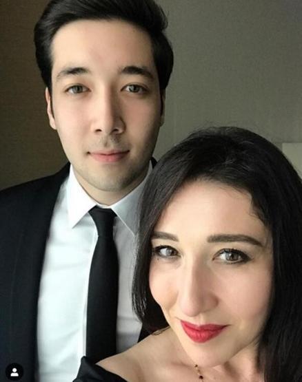 Abla kardeş değil, anne oğul