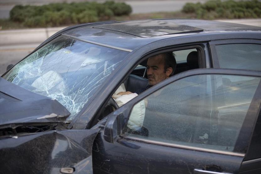 Ankarada akılalmaz kaza Hurdaya dönen araçtan sağ çıktı