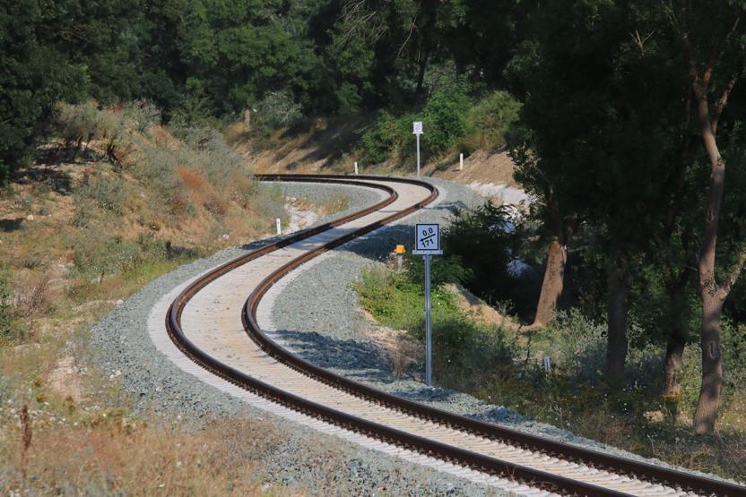 İlk kazmayı Atatürkün vurduğu yenilenen demiryolu hattı açılıyor