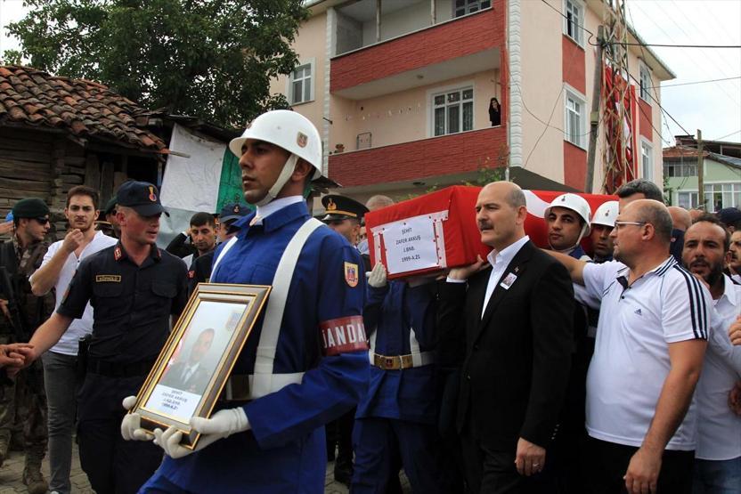 Şehit Binbaşı Zafer Akkuş son yolculuğuna uğurlandı