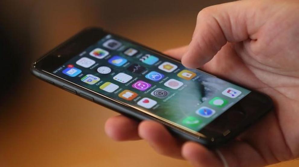 Dışarıdan getirilen telefonlara 100 TLye yasa dışı kayıt
