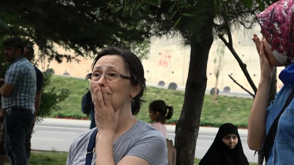 Asansörde sıkışan adam hayatını kaybetti