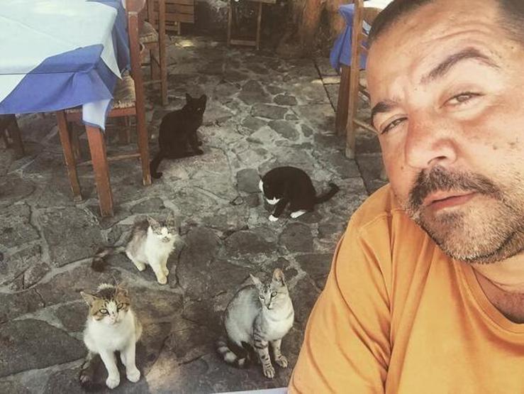 Ata Demirer’in çiftlik hayatı Bozcaadada neler oluyor