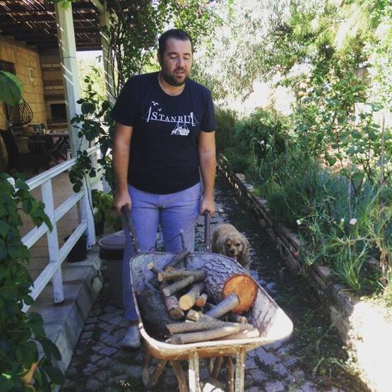 Ata Demirer’in çiftlik hayatı Bozcaadada neler oluyor
