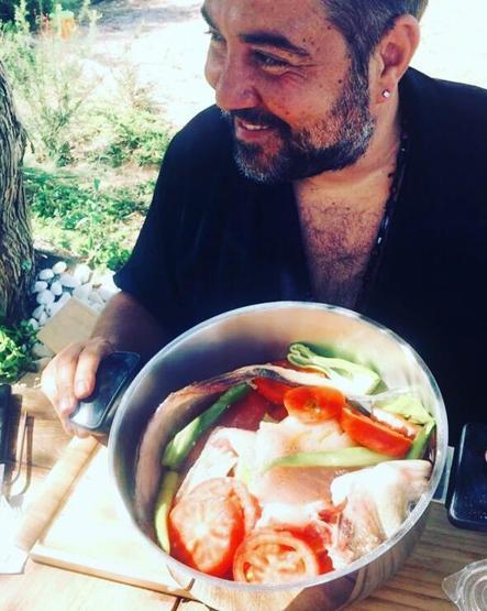 Ata Demirer’in çiftlik hayatı Bozcaadada neler oluyor