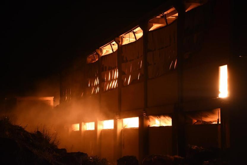 Gaziantepte fabrika yangını 30 araç 50 itfaiyeci müdahale etti