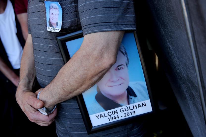 Usta oyuncu Yalçın Gülhan son yolculuğuna uğurlandı