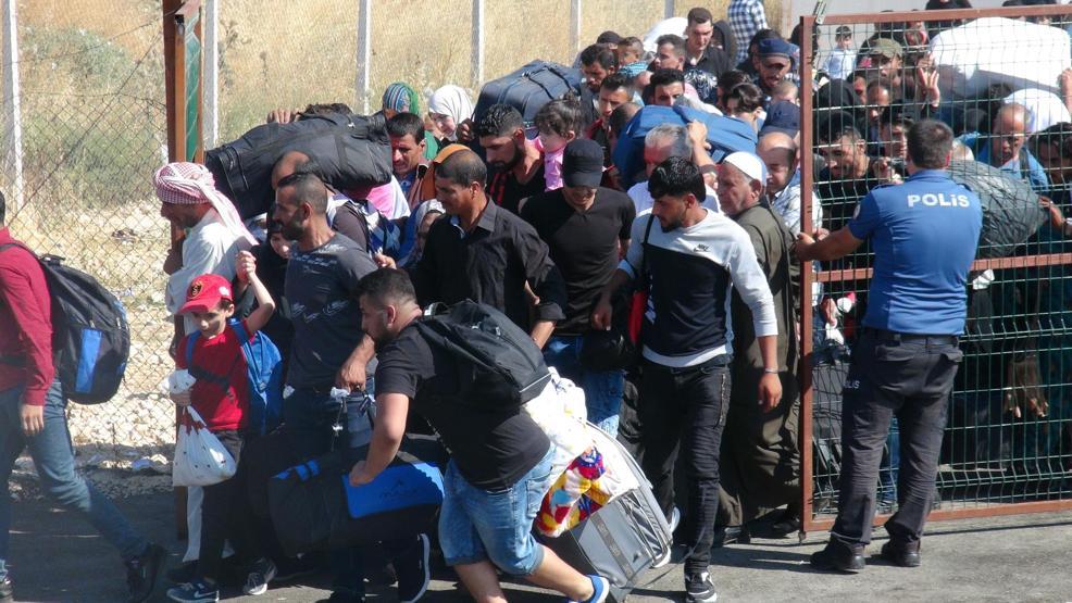 Öncüpınarda bayram öncesi yoğunluk Giden Suriyeli sayısı 8 bin oldu