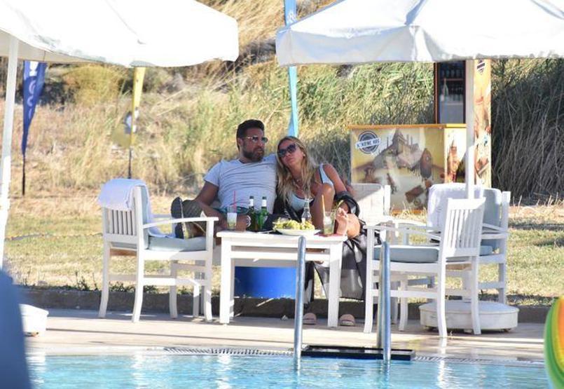 İvana Sert ve Tarhan Telli adada aşk tazeliyor