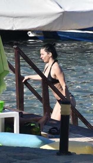 Merve Boluğur yalnızları oynadı