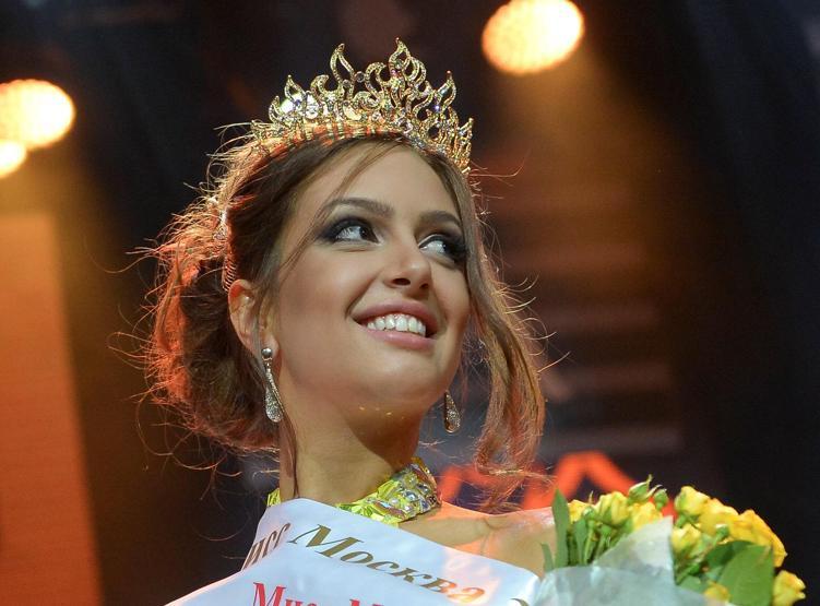 Rus güzellik kraliçesinden şoke eden sözler: Sırtımda kırbacı hissediyordum