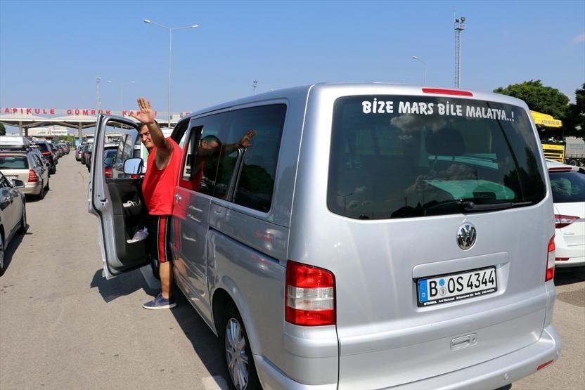 Gurbetçilerin dönüş yolculuğu başladı