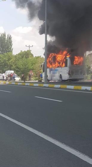 Son dakika haberleri... Balıkesirde yolcu otobüsü yandı: 2si çocuk 5 kişi öldü