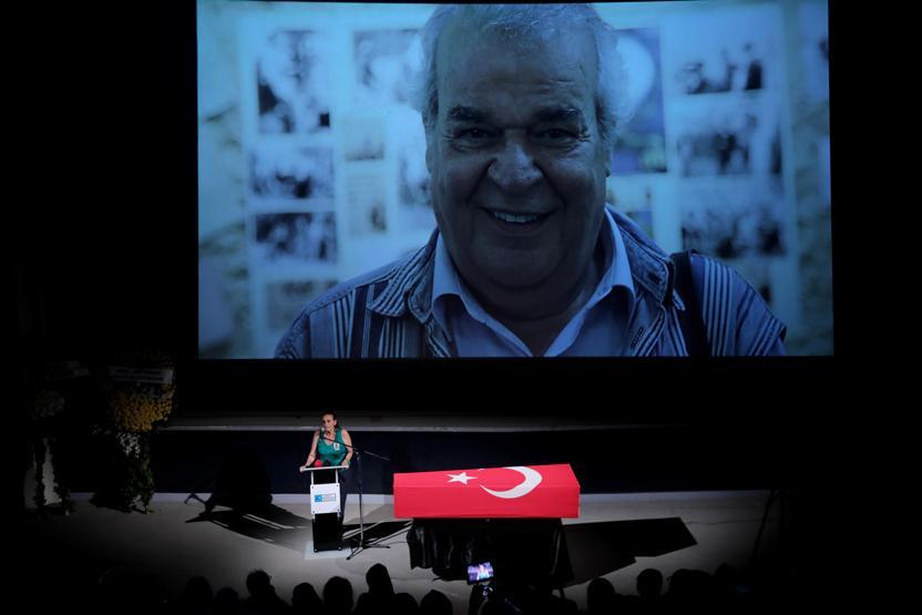 Ünlü oyuncu Cengiz Sezici için tören düzenlendi