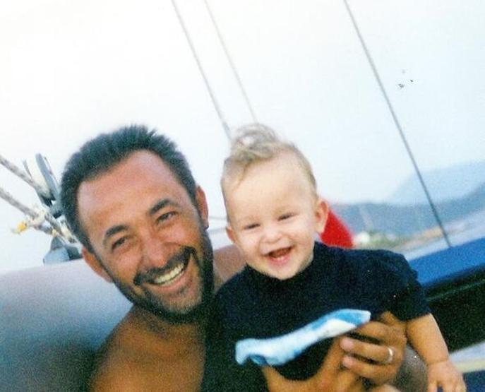 Babanız nasıl izin verdi Can Aslantuğdan o fotoğrafa açıklama geldi