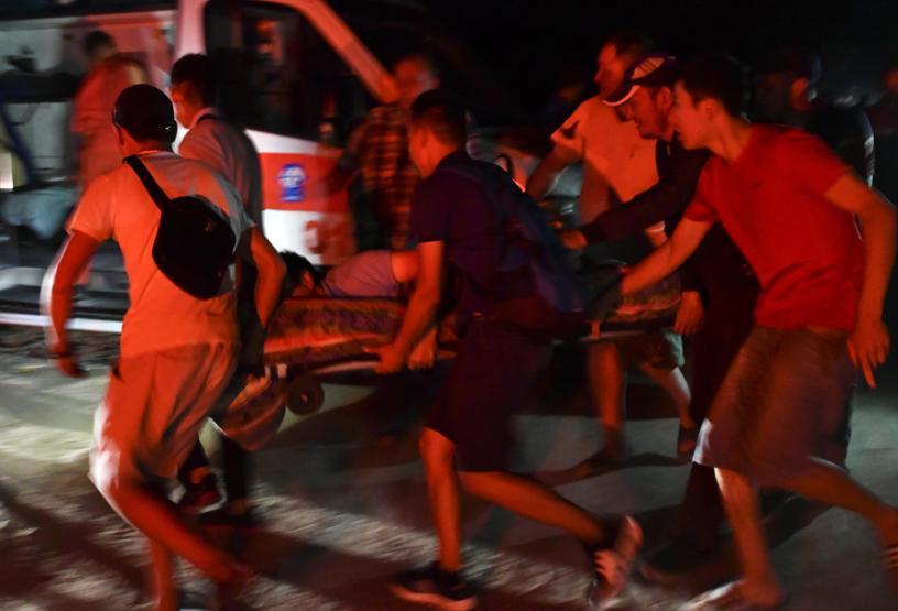 Eski Kırgızistan Cumhurbaşkanı Atambayevin evine polis operasyonu: Ortalık karıştı