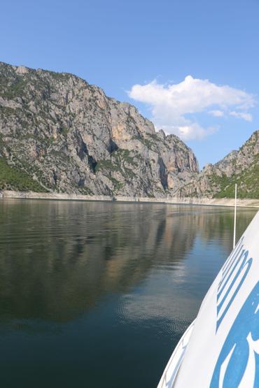 Sosyal medyada fotoğraflarını gören oraya koşuyor
