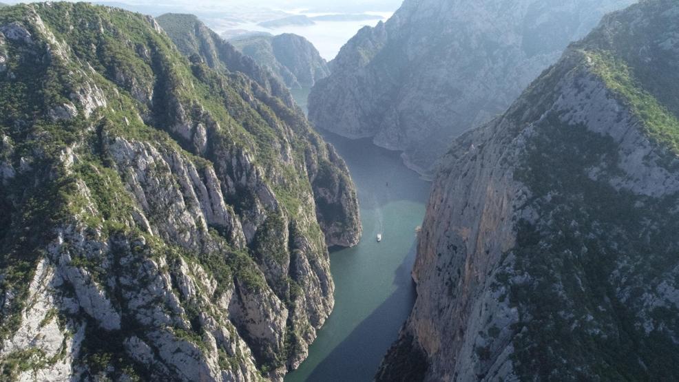 Sosyal medyada fotoğraflarını gören oraya koşuyor