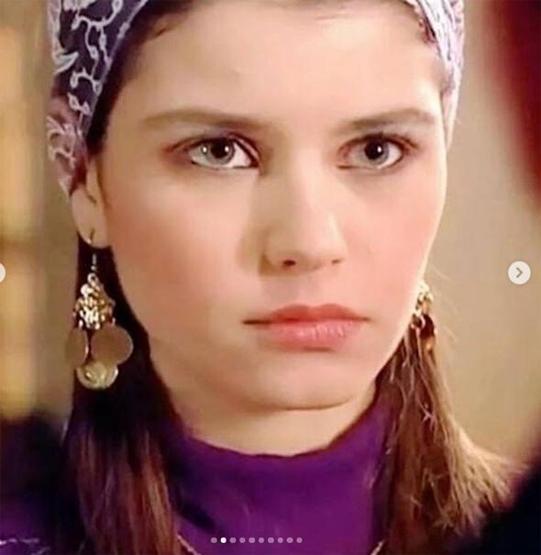 Beren Saat paylaştı: Beni daha da insan yapan kadınlar