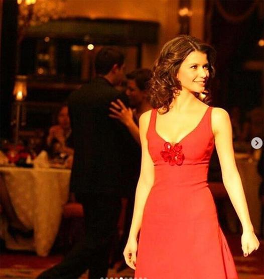 Beren Saat paylaştı: Beni daha da insan yapan kadınlar