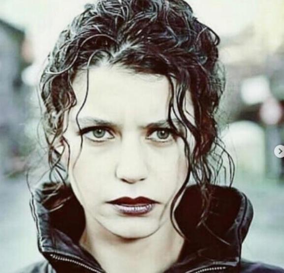 Beren Saat paylaştı: Beni daha da insan yapan kadınlar