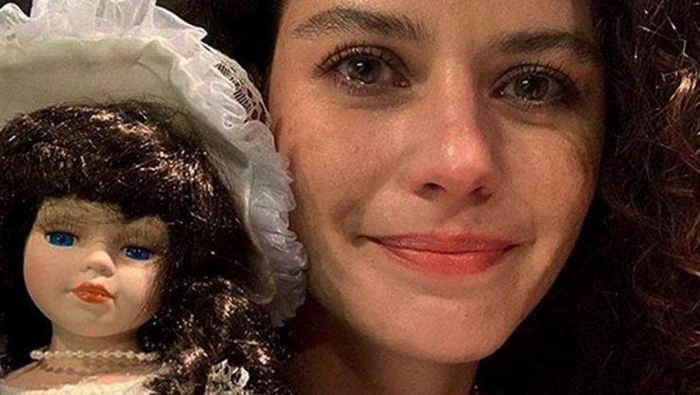 Beren Saat gözyaşlarını tutamadı