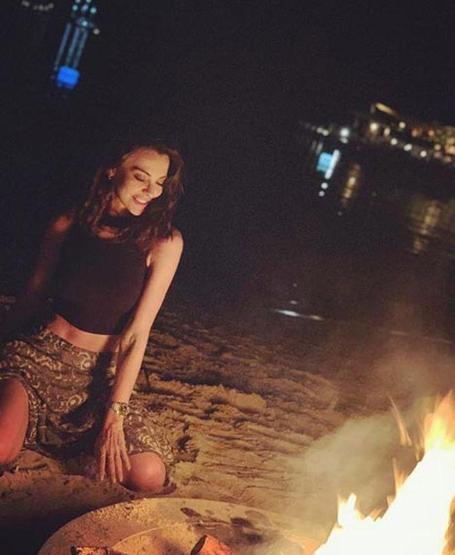 Tuvana Türkayın bikinili pozu olay oldu