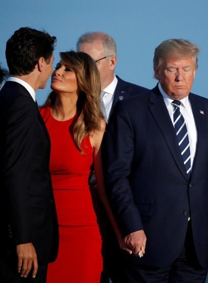 Melania Trumpın G7 stili gündem yarattı
