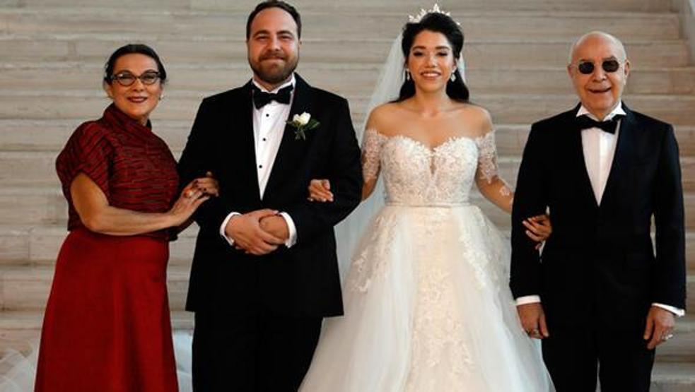 Mazhar Alanson’un mutlu günü Oğlunu evlendirdi