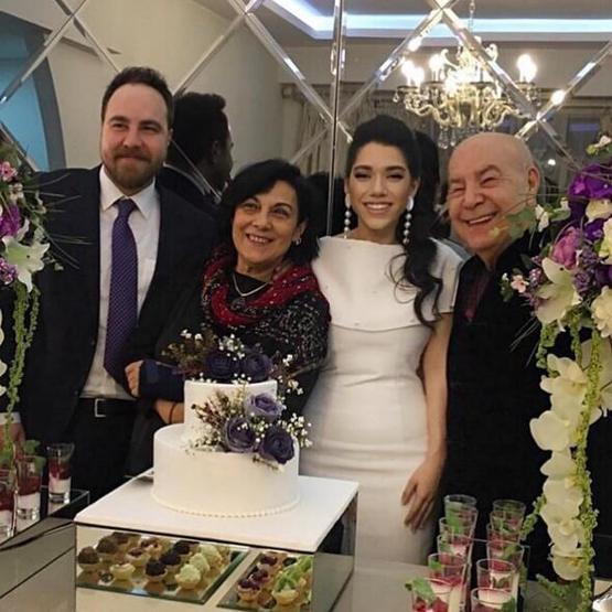 Mazhar Alanson’un mutlu günü Oğlunu evlendirdi