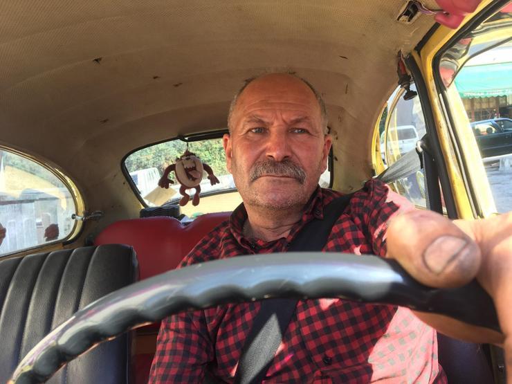 Klasik Volkswagenlere gözü gibi bakıyor