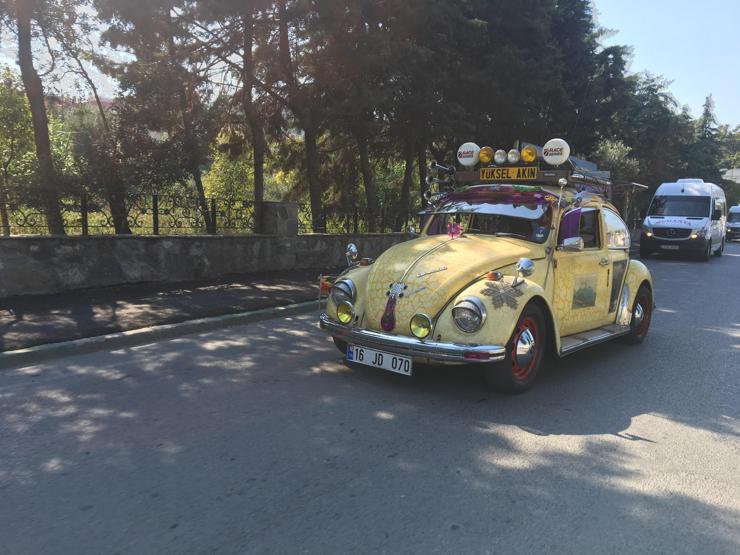 Klasik Volkswagenlere gözü gibi bakıyor