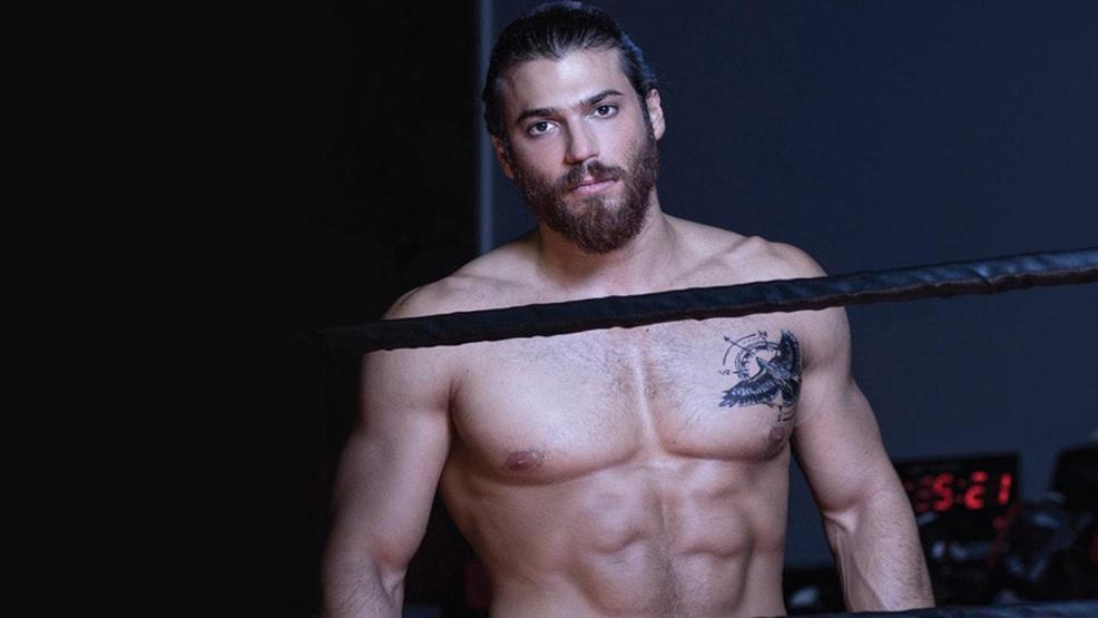 Can Yaman tek başına oturup saatlerce etrafı izlerdi