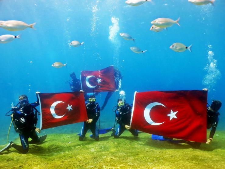 30 Ağustos Zafer Bayramı yurtta coşku ile kutlanıyor