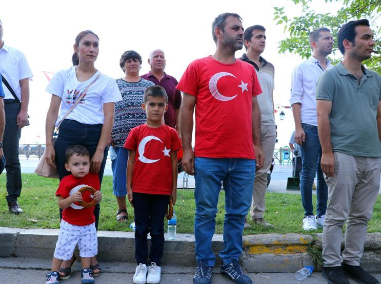 30 Ağustos Zafer Bayramı yurtta coşku ile kutlanıyor