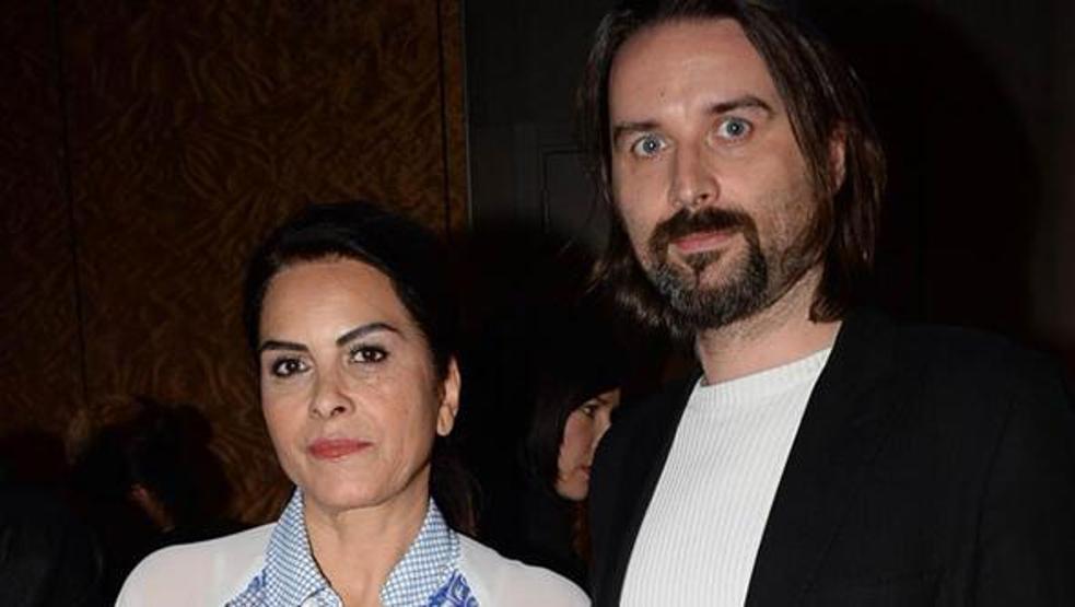 Ünlü oyuncu canlı yayında itiraf etti: Bir yıl önce gizlice evlendik