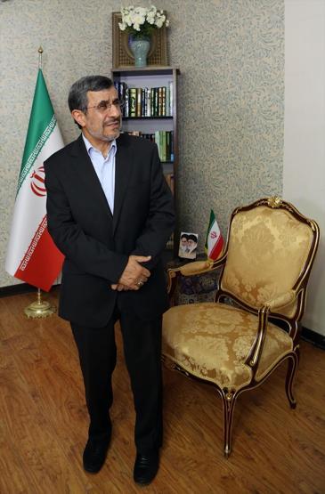Eski İran Cumhurbaşkanı Ahmedinejad yıllar sonra ilk kez konuştu
