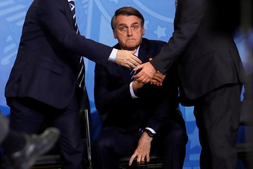 Krizi çözme zirvesine Bolsonarodan fıtık engeli