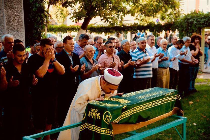 Vahşice öldürülen Eymen toprağa verildi
