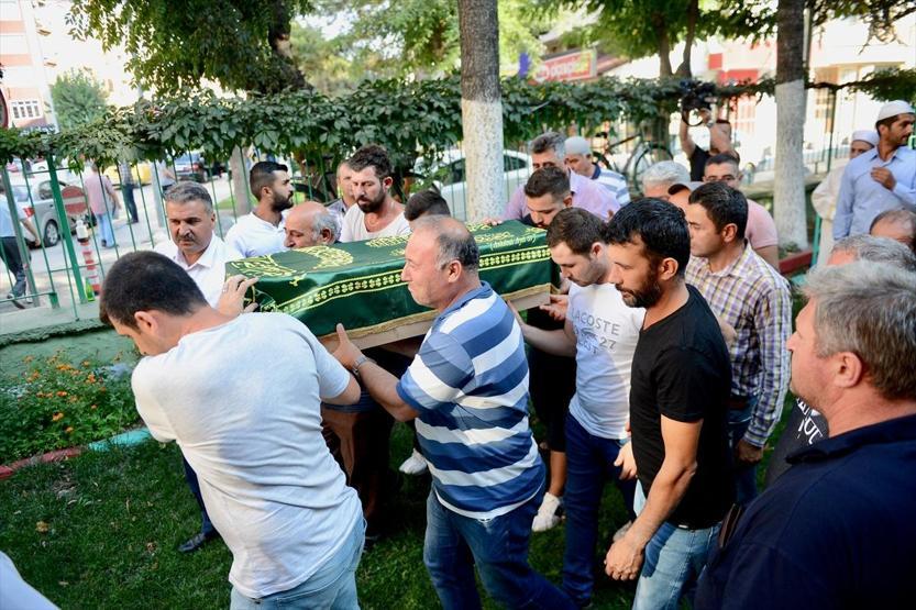 Vahşice öldürülen Eymen toprağa verildi