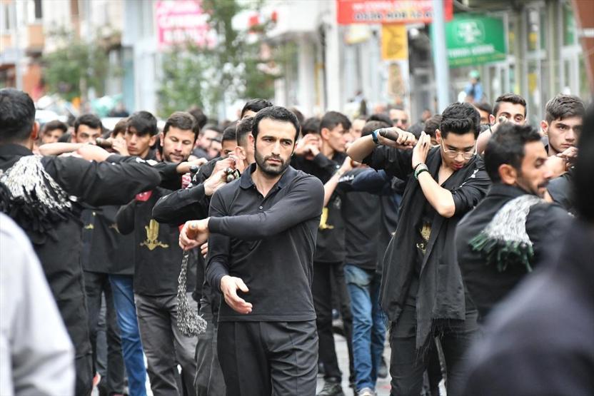 Kerbela şehitleri anılıyor