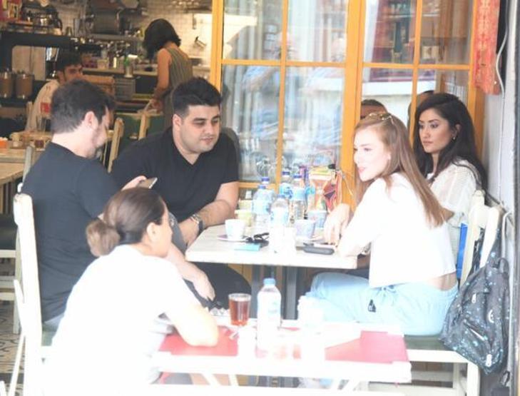 Elçin Sangunun kahvaltı keyfi