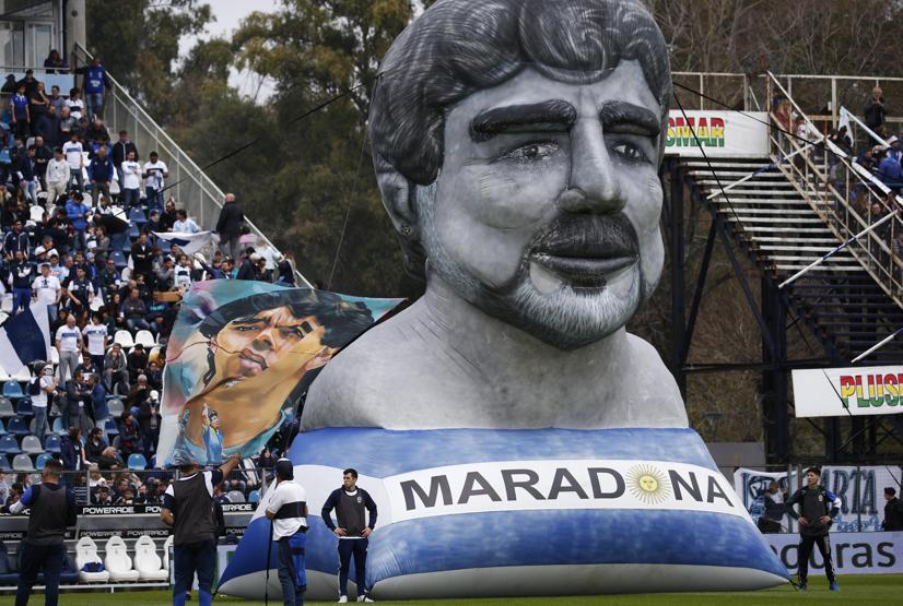 Maradona idmana çıktı Arjantin sallandı
