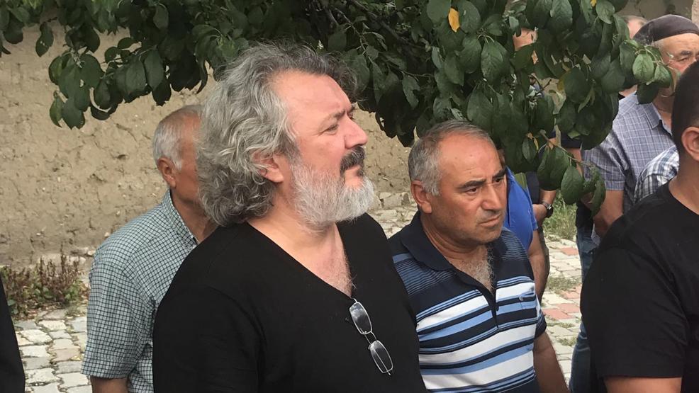 Ünlü yönetmen Müfit Saçıntının babası son yolculuğuna uğurlandı