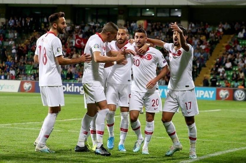 Deniz Türüç dua edip vurdu, gol oldu