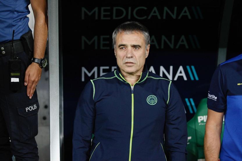 Fenerbahçede bir futbolcu kadro dışı kalacak