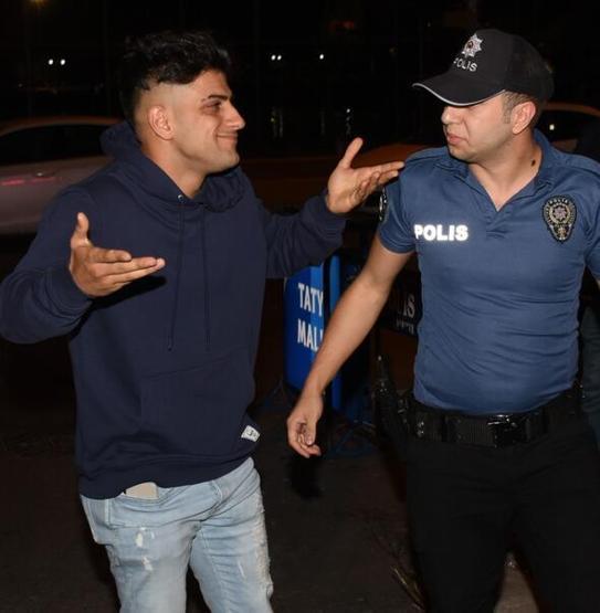 Şok kavga Reynmen muhabire saldırdı