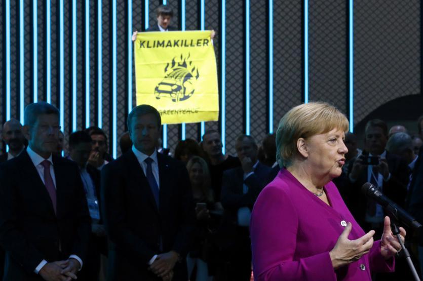 Kimse beklemiyordu: Merkel şaştı kaldı