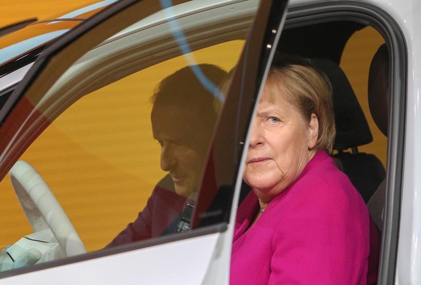 Kimse beklemiyordu: Merkel şaştı kaldı